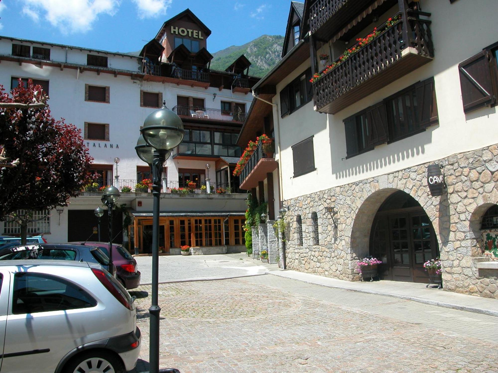 Hosteria Catalana Bossost Exterior foto
