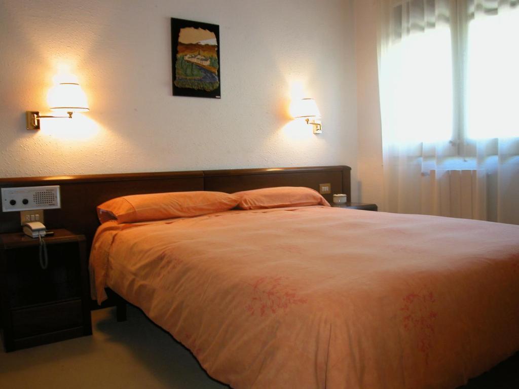 Hosteria Catalana Bossost Exterior foto